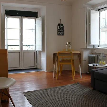 The Blue House - As Portuguesas *