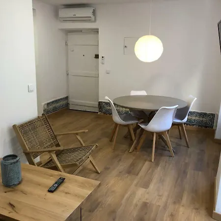 The Blue House - As Portuguesas